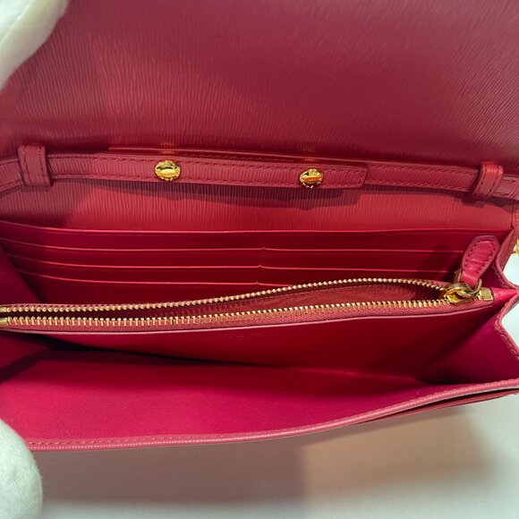 Prada Vitello Move Leather Wallet on Chain - Peonia - Preowned - Picture 7 of 12